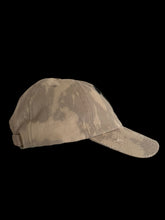 Load image into Gallery viewer, TECHNO STITCHED LID 002
