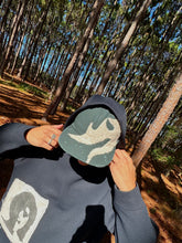Load image into Gallery viewer, MELLIFLUOUS LID - DARK GREEN & CREAM FLEECE