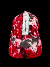 Load image into Gallery viewer, GYRATE LID - CRANBERRY/BLACK