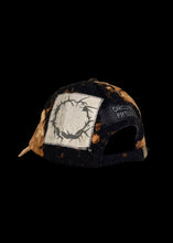 Load image into Gallery viewer, Gyrate Lid - Black/Rust