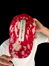 Load image into Gallery viewer, GYRATE LID - CRANBERRY