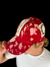 Load image into Gallery viewer, GYRATE LID - CRANBERRY