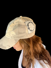Load image into Gallery viewer, GYRATE LID - SANDSTONE