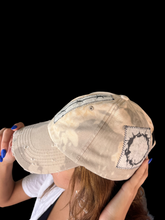 Load image into Gallery viewer, GYRATE LID - SANDSTONE