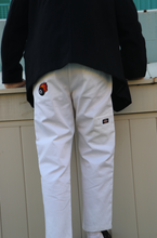 Load image into Gallery viewer, White Serpent Strides - Mens 34
