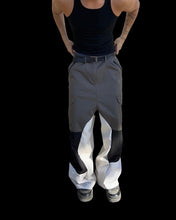 Load image into Gallery viewer, UPCYCLED BAGGY CARGO PANT - MEN&#39;S 32
