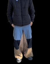 Load image into Gallery viewer, UPCYCLED BAGGY CARGO PANT - MEN&#39;S 32-34
