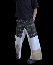 Load image into Gallery viewer, UPCYCLED BAGGY CARGO PANT - MEN&#39;S 34 - 36

