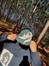Load image into Gallery viewer, MELLIFLUOUS LID - DARK GREEN &amp; CREAM FLEECE
