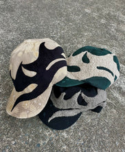 Load image into Gallery viewer, MELLIFLUOUS LID - BLACK &amp; GREY FLEECE
