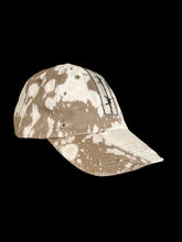 Load image into Gallery viewer, Gyrate Lid - White/Clay
