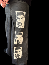 Load image into Gallery viewer, MANIC DENIM // SUPER WIDE LEG - MENS 32
