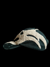 Load image into Gallery viewer, MELLIFLUOUS LID - DARK GREEN &amp; CREAM FLEECE
