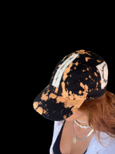 Load image into Gallery viewer, GYRATE LID - BLACK
