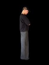 Load image into Gallery viewer, MANIC DENIM // SUPER WIDE LEG - MENS 32
