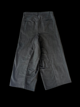 Load image into Gallery viewer, MANIC DENIM // SUPER WIDE LEG - MENS 32
