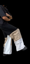 Load image into Gallery viewer, UPCYCLED BAGGY CARGO PANT - MEN&#39;S 33-34
