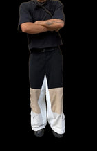 Load image into Gallery viewer, UPCYCLED BAGGY CARGO PANT - MEN&#39;S 33-34
