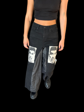 Load image into Gallery viewer, MANIC DENIM // HIGH WAISTED, WOMENS 8
