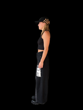 Load image into Gallery viewer, MANIC DENIM // HIGH WAISTED, WOMENS 8
