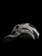 Load image into Gallery viewer, MELLIFLUOUS LID - BLACK &amp; GREY FLEECE

