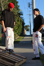 Load image into Gallery viewer, White Casino Strides - Mens 30

